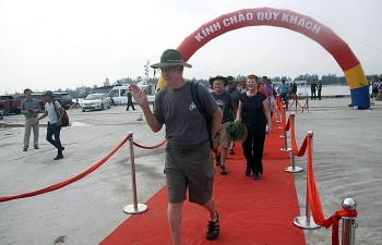 Quang Tri province welcomes cruise of foreign tourists