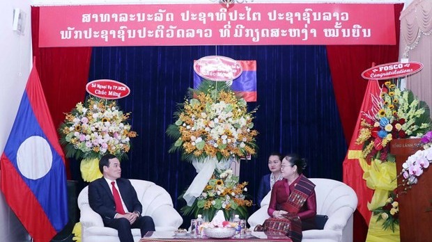 HCM City leaders pay New Year visit to Lao Consulate General