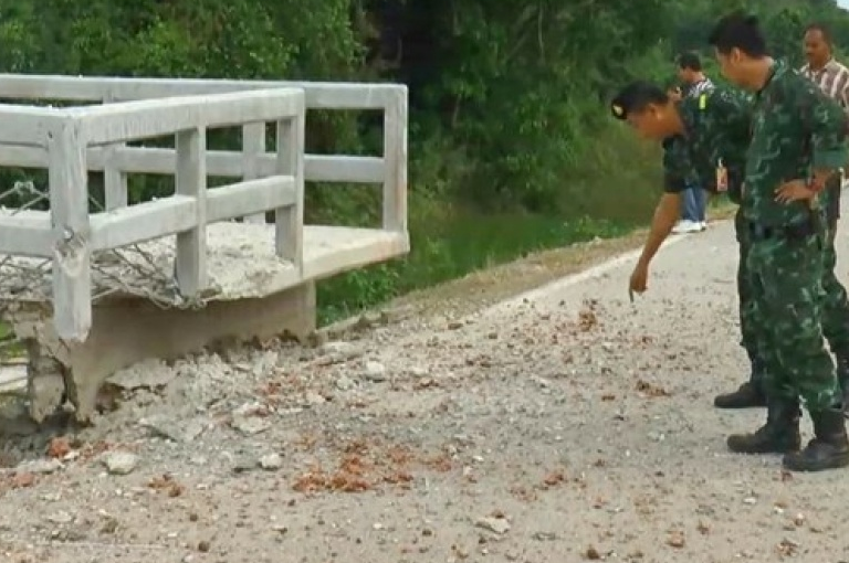 Nổ bom nhằm vào cảnh sát ở biên giới Thái Lan - Malaysia