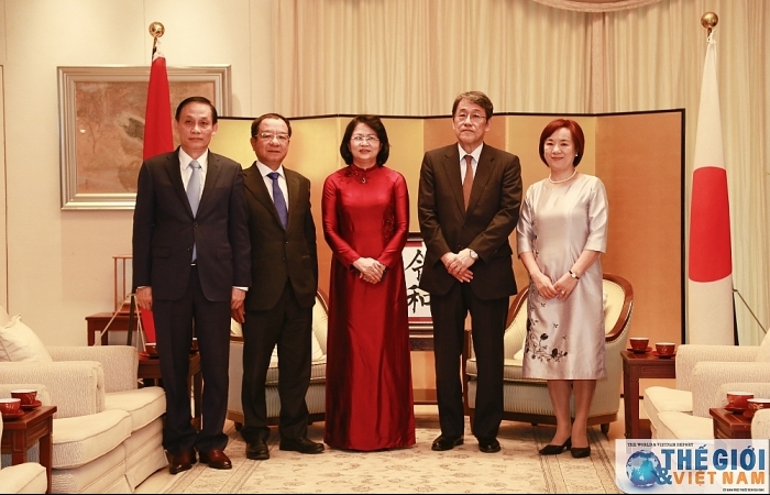 Phó Chủ tịch nước Đặng Thị Ngọc Thịnh chúc mừng Tân Nhật hoàng
