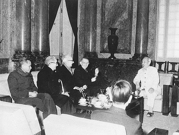 vietnamese representative agencies in us co organize online symposium features life career of president ho chi minh