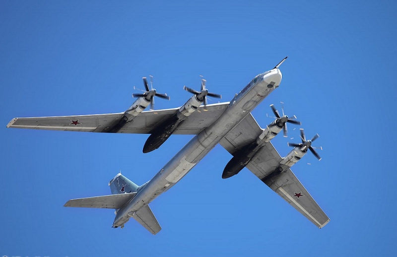 Tu-95 сủa Nga khiến Không quân Mỹ rối trí