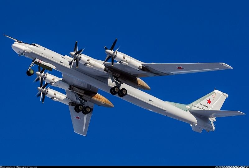 Máy bay ném bom Tu-95MS của Nga vượt trội so với mẫu tương tự của Mỹ