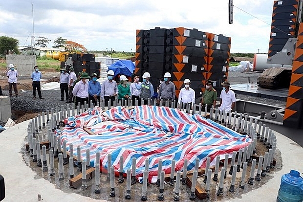 Eight wind power plants in Soc Trang to be finished by October
