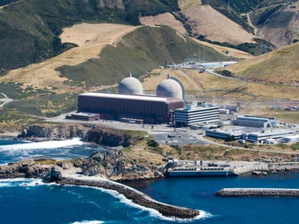 Nhà máy hạt nhân cuối cùng ở California đóng cửa