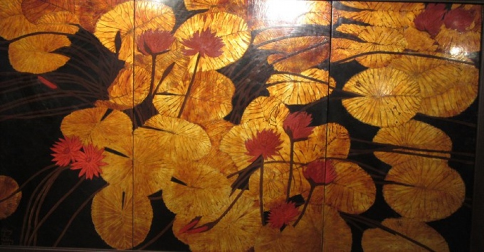 lacquer paintings honour vietnams beauty