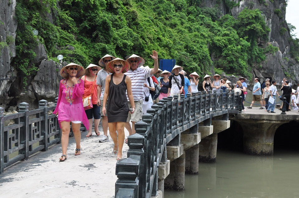 vietnam records surge in foreign tourists