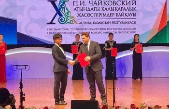 Tchaikovsky competition honours Vietnamese violin prodigy