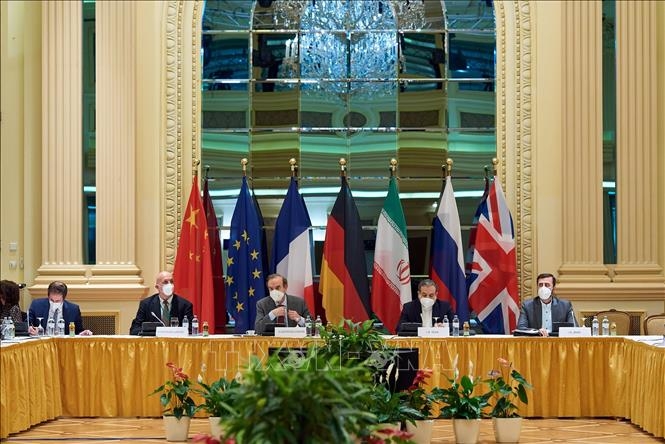 cuộc đàm phán giữa đại diện Iran và các cường quốc nhằm khôi phục thỏa thuận hạt nhân mang tên Kế hoạch hành động chung toàn diện (JCPOA) tại Vienna, Áo ngày 25/5/2021. Ảnh: THX