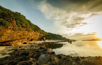 Climbing up Thoi Loi mountain in Ly Son Island