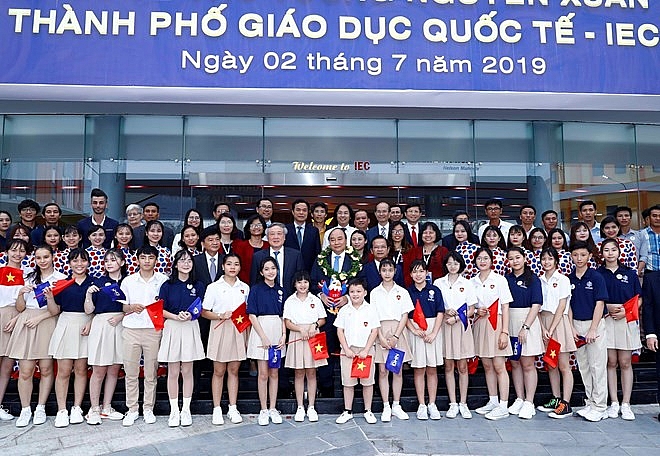 pm visits quang ngais international education city