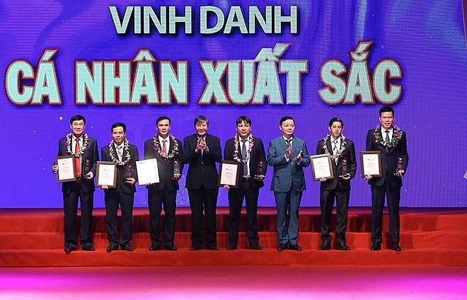 19 organisations, individuals honoured at Vietnam Glory programme
