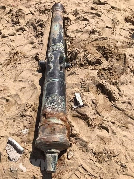 old cannon found in da nang originates from netherlands scientists