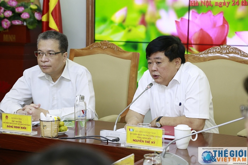 Thứ trưởng Ngoại giao Đặng Minh Khôi làm việc với Lãnh đạo Đài Tiếng nói Việt Nam thu truong ngoai giao dang minh khoi lam viec voi lanh dao dai tieng noi viet nam