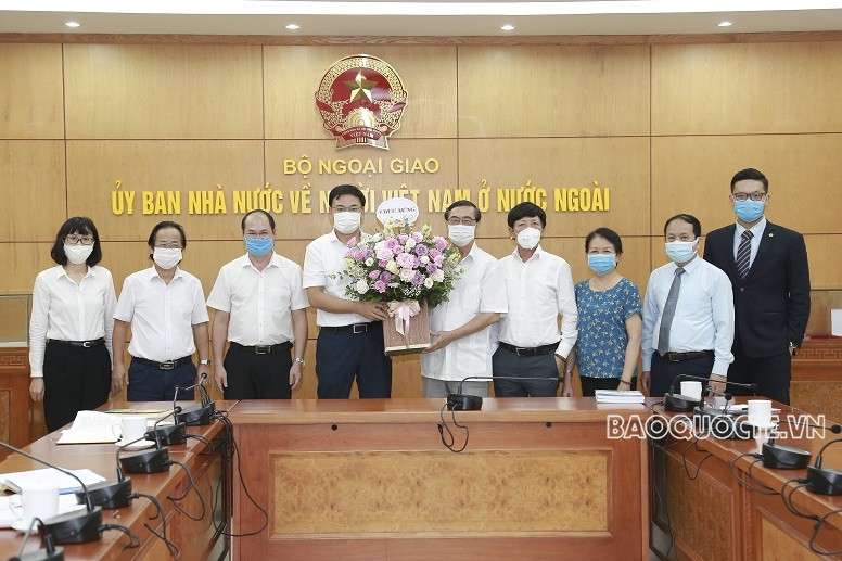 Thứ trưởng Ngoại giao Phạm Quang Hiệu tiếp Lãnh đạo Hội Liên lạc với người Việt Nam ở nước ngoài