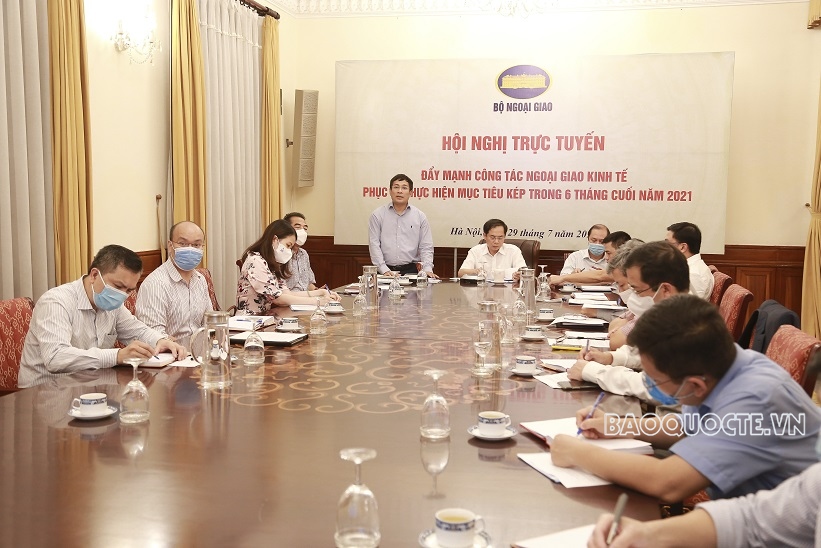 Bộ trưởng Ngoại giao Bùi Thanh Sơn chủ trì Hội nghị trực tuyến Ngoại giao kinh tế