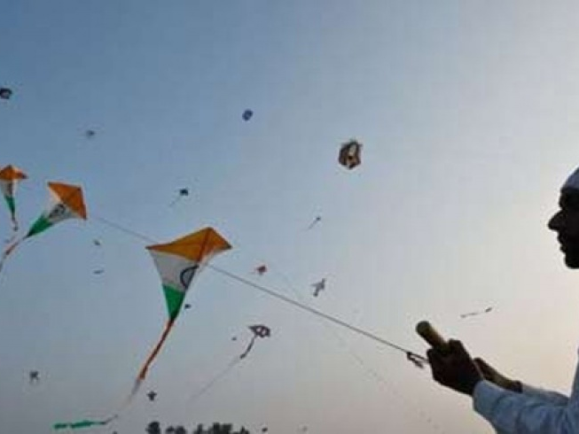 Ấn Độ cấm bán loại dây diều gây chết người