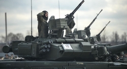 Nga chế tạo hệ thống robot để điều khiển khiển xe thiết giáp