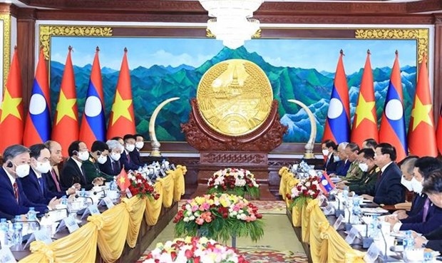 Top priority given to enhancing special Vietnam-Laos ties: Leaders