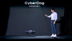 Xiaomi trình làng Chó robot CyberDog biết nghe lệnh chủ nhân