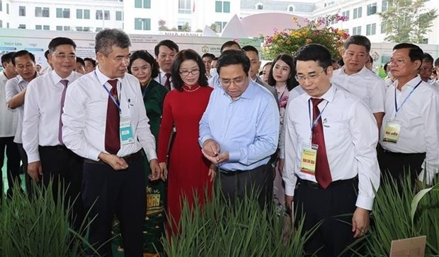 PM emphasises training of high-quality human resources for agriculture