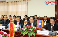 vietnamese lao youths gather at friendship meeting in ha noi