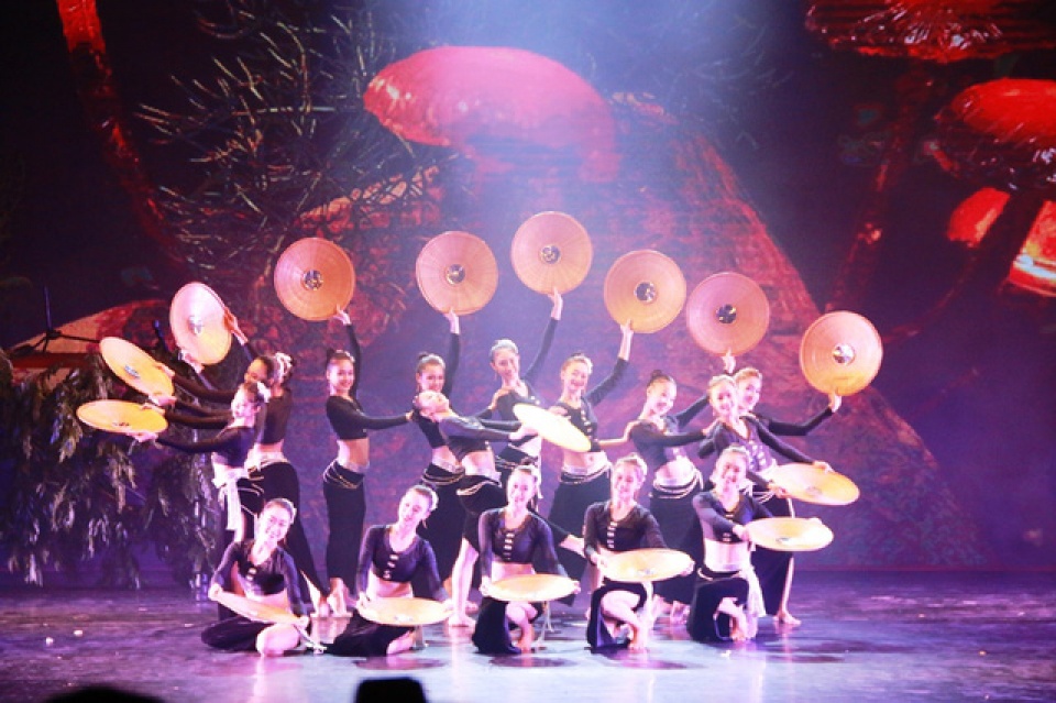 world dance festival opens in ninh binh