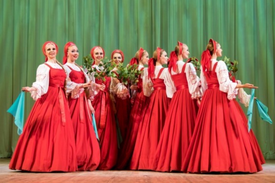 russian dance ensemble to perform in vietnam