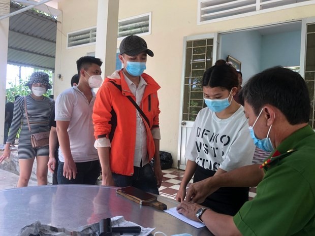 Long An receives 34 citizens returning from Cambodia