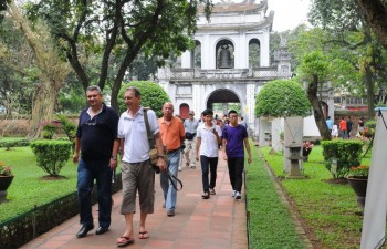 Ha Noi launches new tour, tourism product