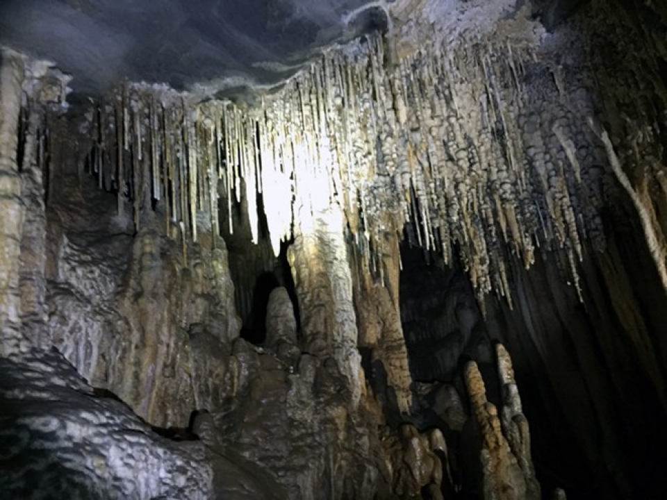 quang binh offers new tours to explore vom gieng vooc caves