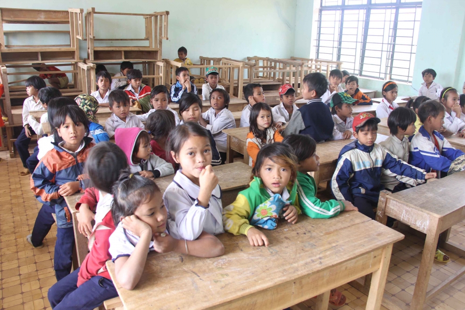 world vision to launch development projects in quang tri