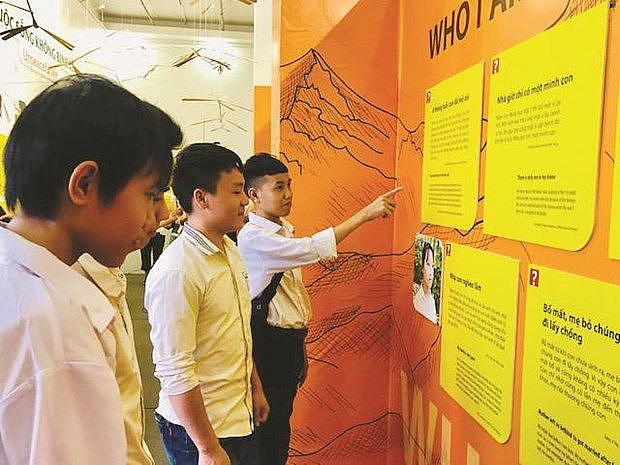 ha noi exhibition shares orphans dreams