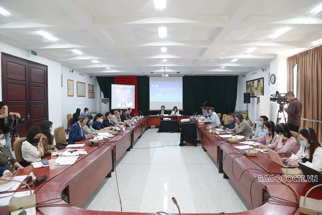 Seminar spotlights Vietnamese and Chinese parties' foreign policies