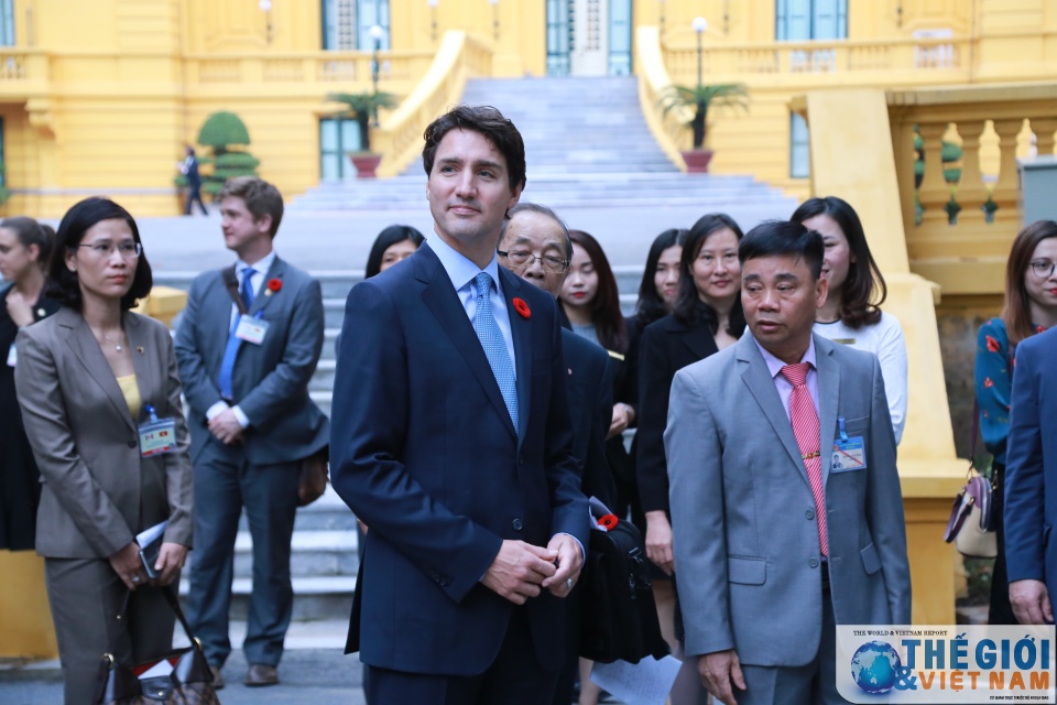 canadian pm justin trudeau leaves hcm city for da nang city