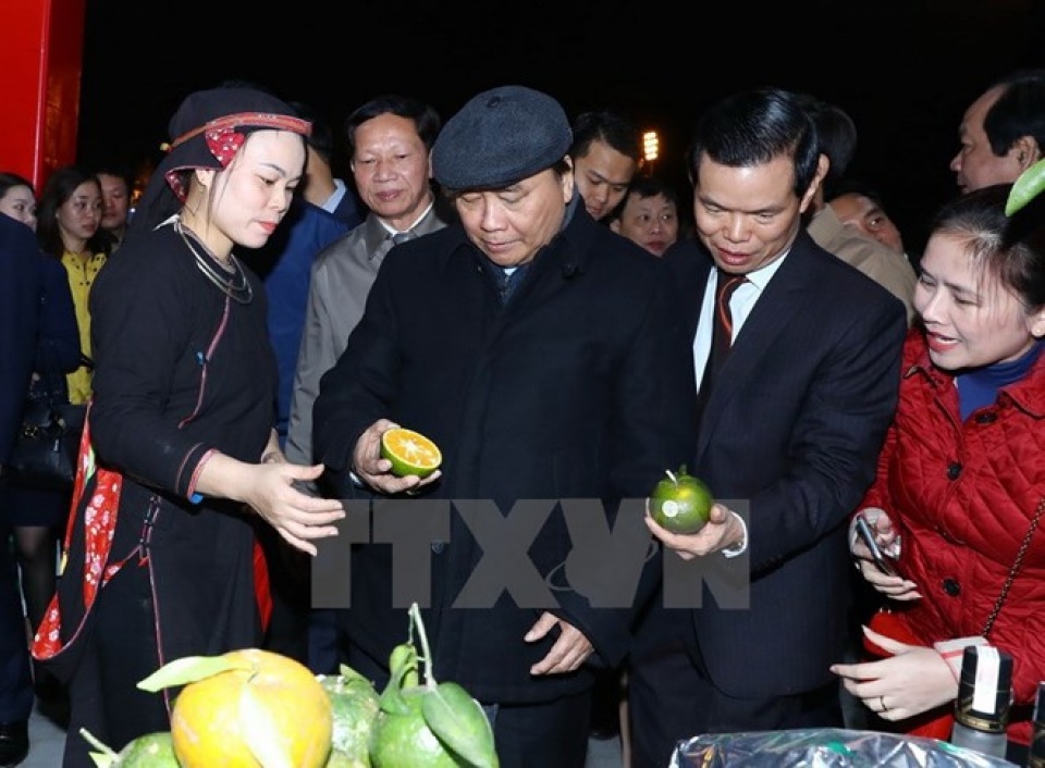 pm visits culture tourism space in ha giang province