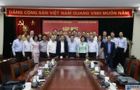 Trưởng Ban Tuyên giáo Trung ương tiếp và làm việc với các Trưởng cơ quan đại diện Việt Nam ở nước ngoài