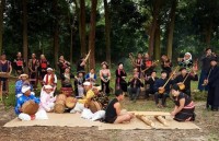 modern talkings anders returns to ha noi to cheer audiences