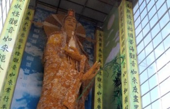 Vietnam’s flower Buddha statue sets world record