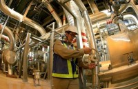 Vietnam, US bolster ties in gas power, LNG infrastructure development
