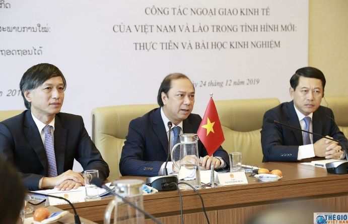 Việt Nam-Lào đẩy mạnh công tác Ngoại giao kinh tế trong tình hình mới