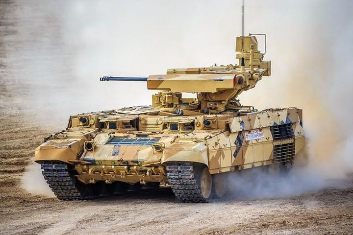 Đơn vị đầu tiên của quân đội Nga được trang bị xe tăng "Terminator"