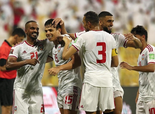 Báo UAE: Chỉ sau một tối, nhảy lên vị trí trí thứ 2, đội nhà tự tin giành ngôi đầu bảng từ tay Việt Nam