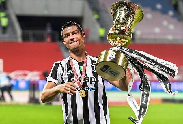 Tiền đạo ngôi sao Cristiano Ronaldo đã đạt được cú đúp danh hiệu vua phá lưới . (Nguồn: Getty)