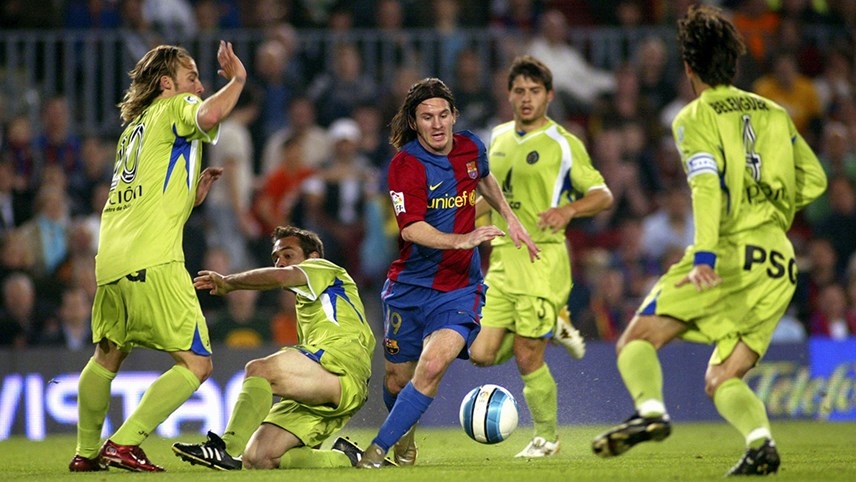 Tháng 4/2007: Bàn thắng vĩ đại nhất của Messi?  Rất ít bàn thắng trong lịch sử bóng đá có thể so sánh được với bàn thắng này. Messi vượt qua nhiều hậu vệ Getafe để ghi bàn thắng có lẽ là vĩ đại nhất trong sự nghiệp của anh ấy. Nó phản ánh một cách kỳ lạ bàn thắng của đồng hương Diego Maradona vào lưới Anh ở World Cup 1986 ở Mexico.