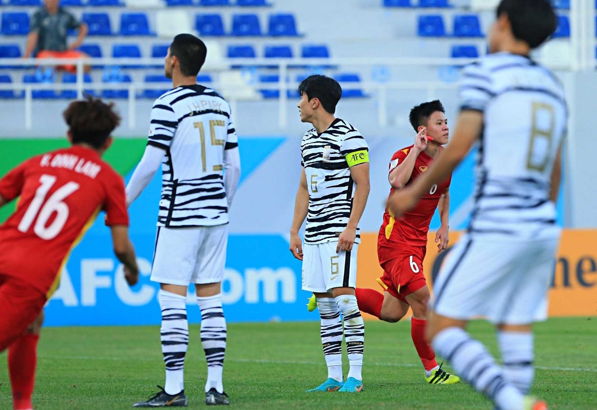Hanoi FC cho CLB Công An Nhân dân mượn ‘sao U23 Việt Nam’ về đá giải hạng Nhất Hanoi FC cho CLB Công An Nhân dân mượn ‘sao U23 Việt Nam’ về đá giải hạng Nhất