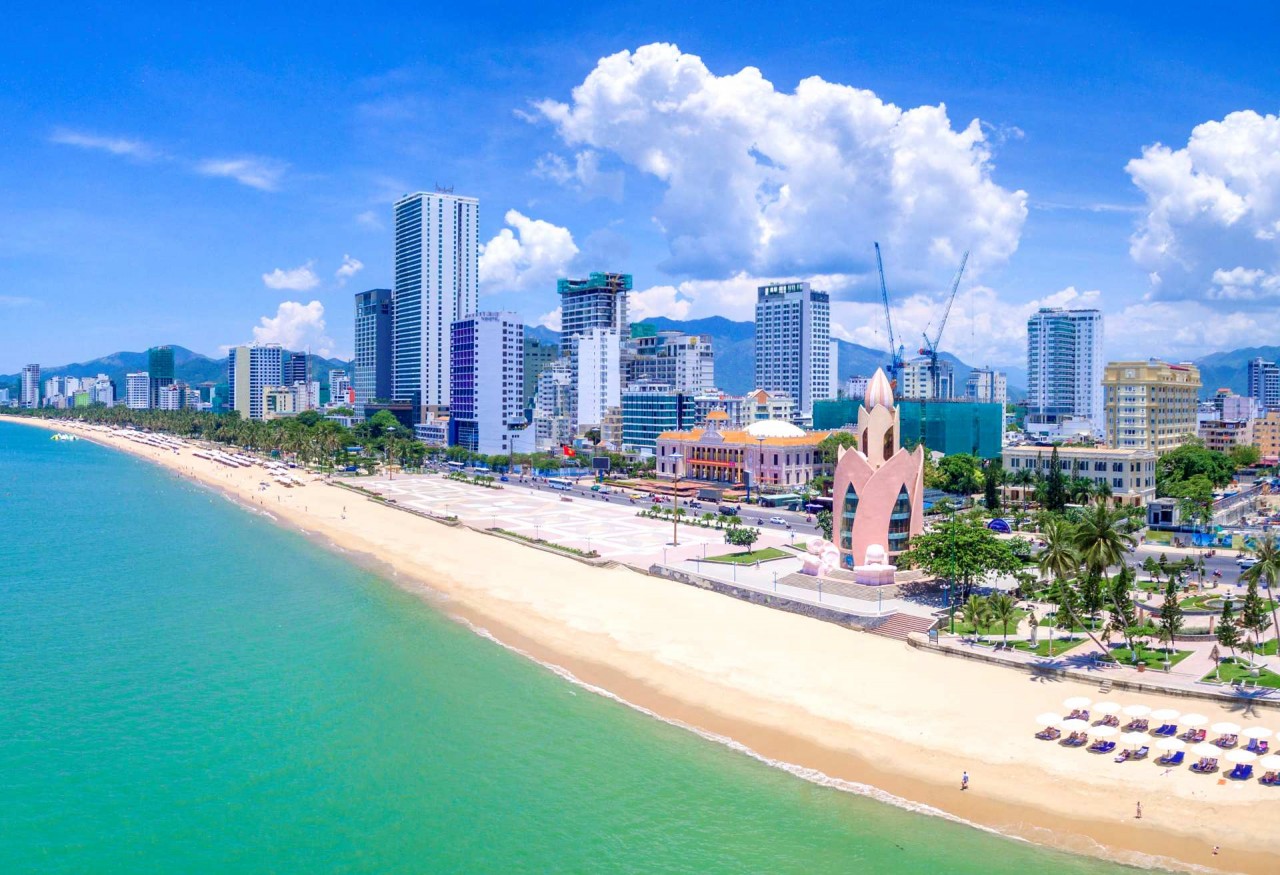 A beach in Nha Trang City, Khanh Hoa province.