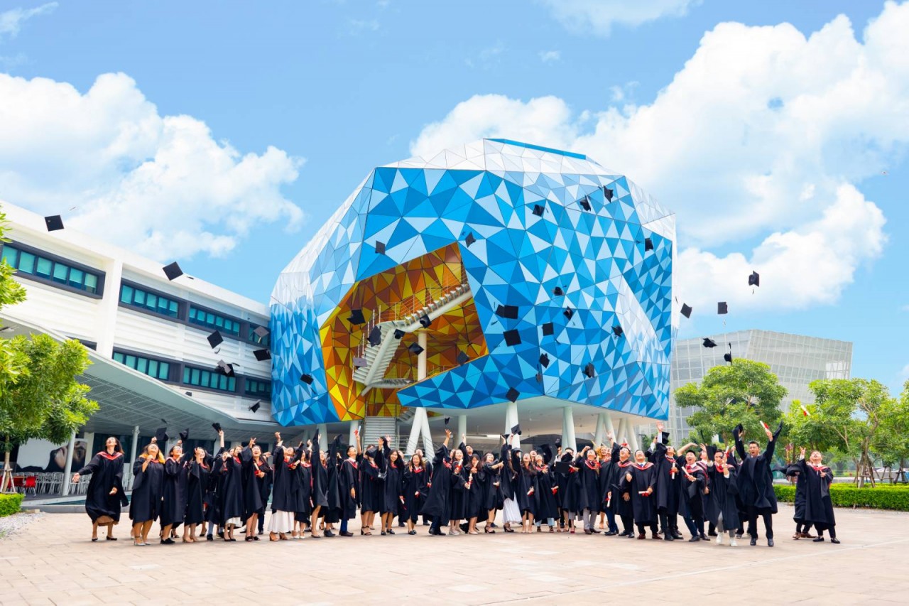 Graduation ceremony in BUV.