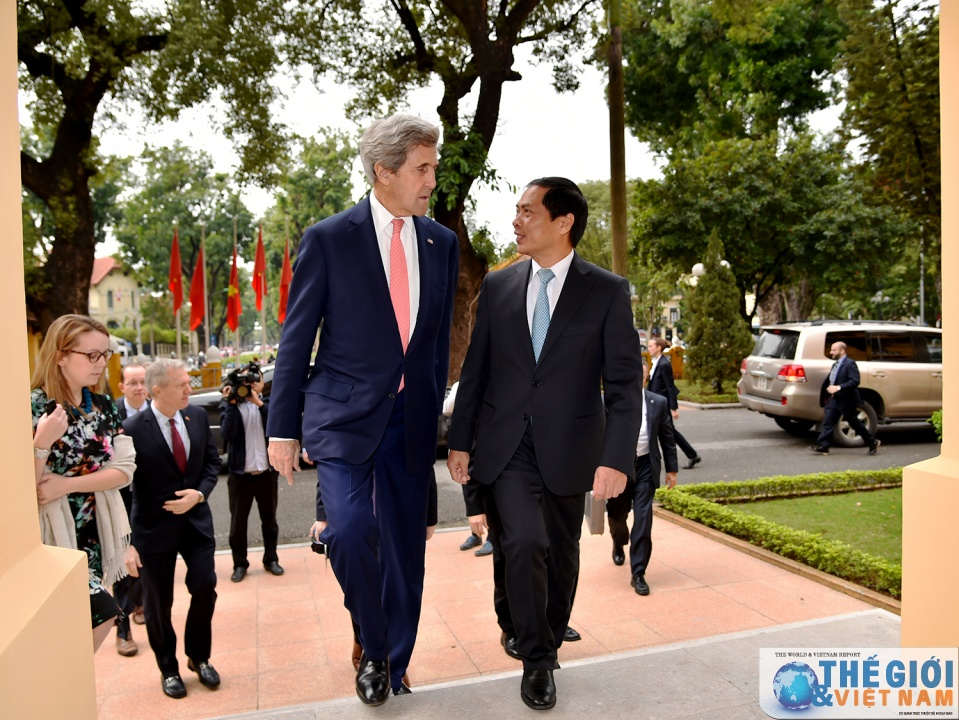 Những hình ảnh đầu tiên của Ngoại trưởng Kerry tại Trụ sở Bộ Ngoại giao Việt Nam