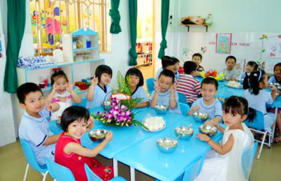 Hỗ trợ ăn trưa đối với trẻ em mẫu giáo